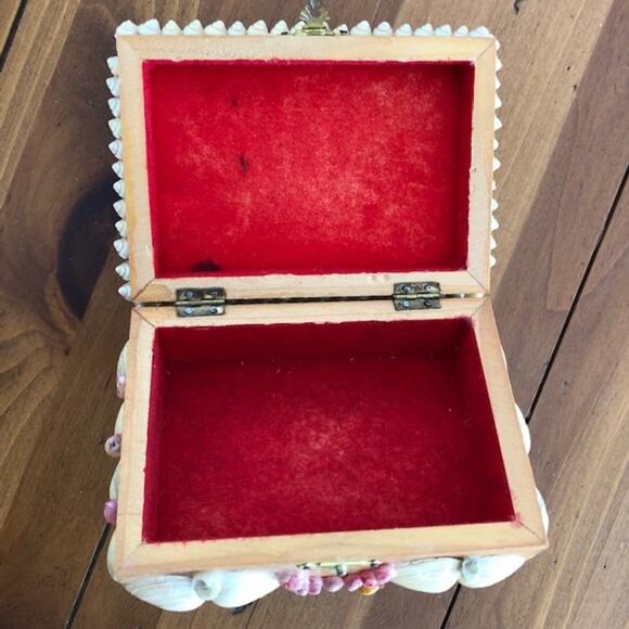 Vintage Boho Cowrie Shell Box, Trivet & Plant Hanger Bundle - Picture 5 of 11